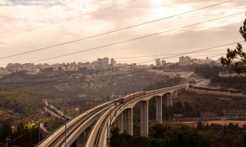 רכבת ישראל ירושלים תל אביב כניסה לעיר